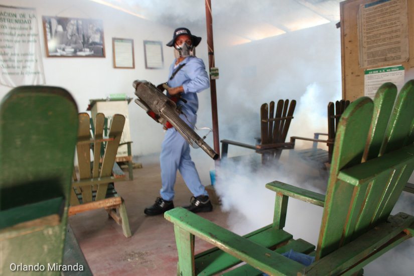 FUMIGAR